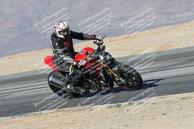 media/Dec-01-2025-Moto Forza (Mon) [[2daa91e15f]]/2-Intermediate Group/Session 4 Turn 9/